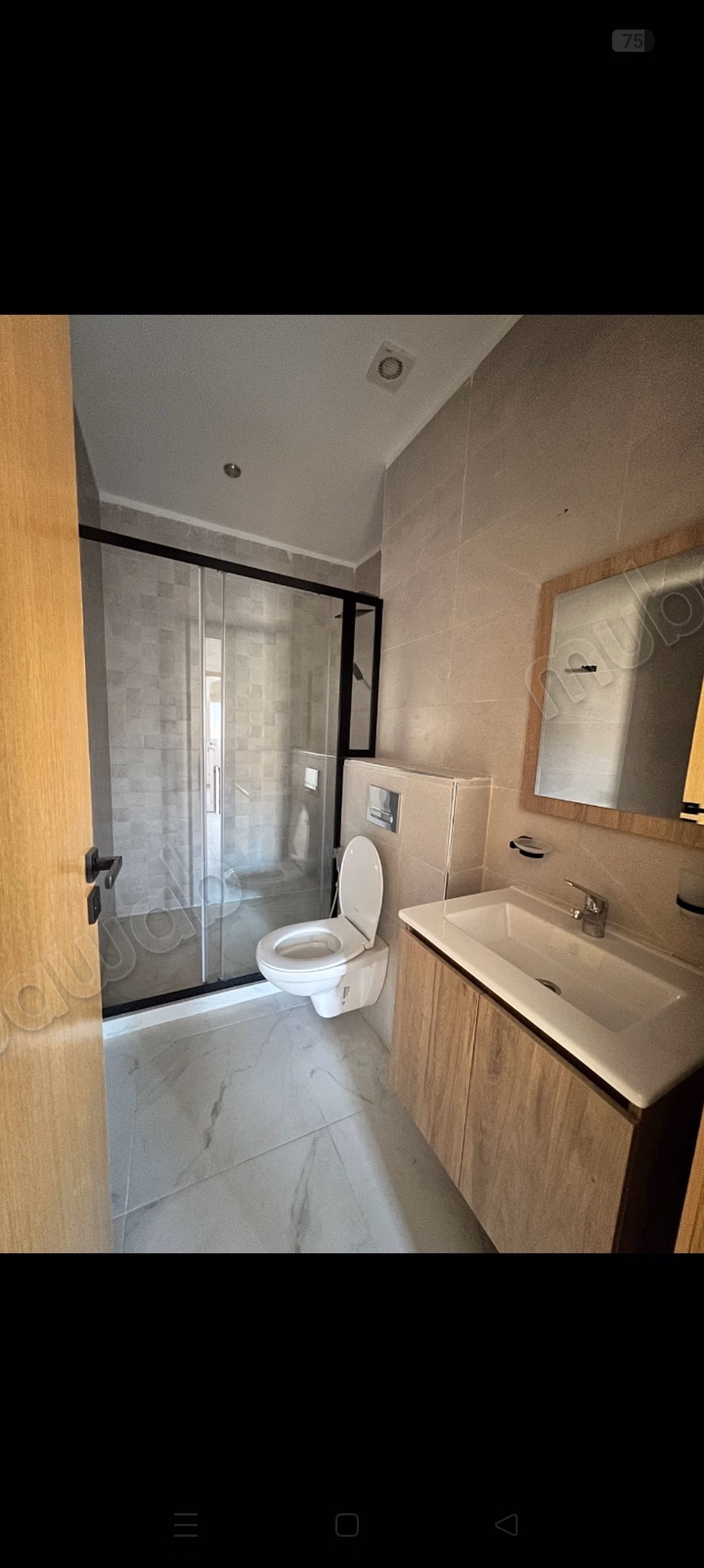 Bel appartement à louer à Tanger Al-Balia. 3 excellentes chambres. Balcon et ascenseur