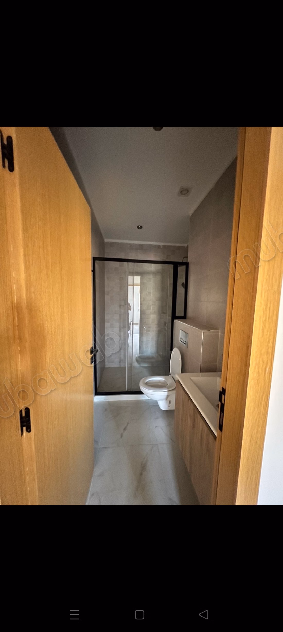 Bel appartement à louer à Tanger Al-Balia. 3 excellentes chambres. Balcon et ascenseur