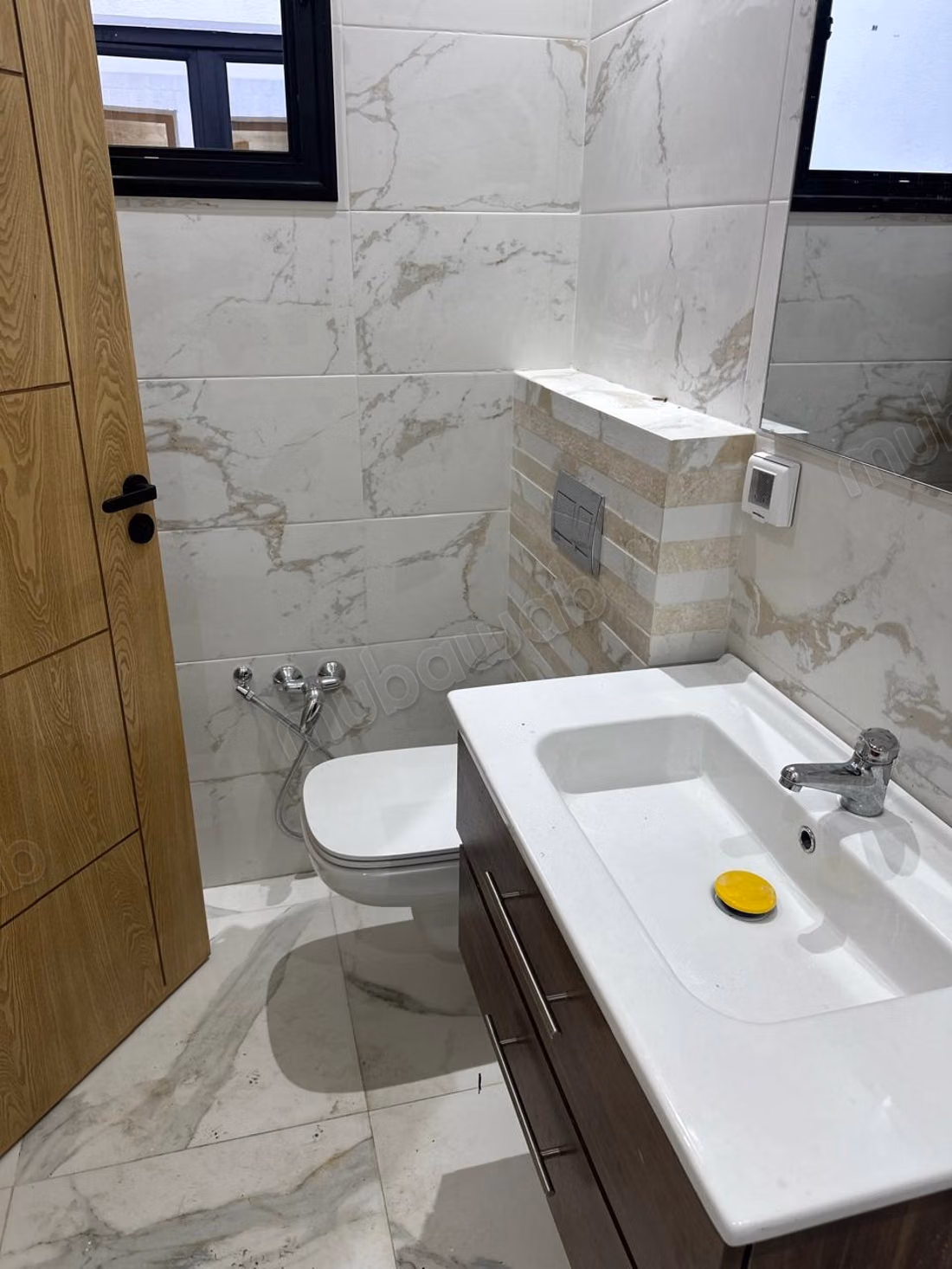 Vendita di villa di lusso a Hammam Sousse. 5 belle camere. Finestre a doppio vetro e riscaldamento centrale