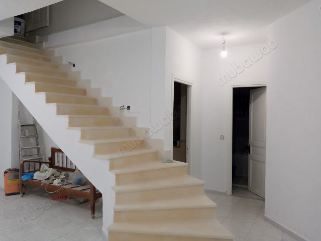 A louer un étage de villa s2 entrée indépendante