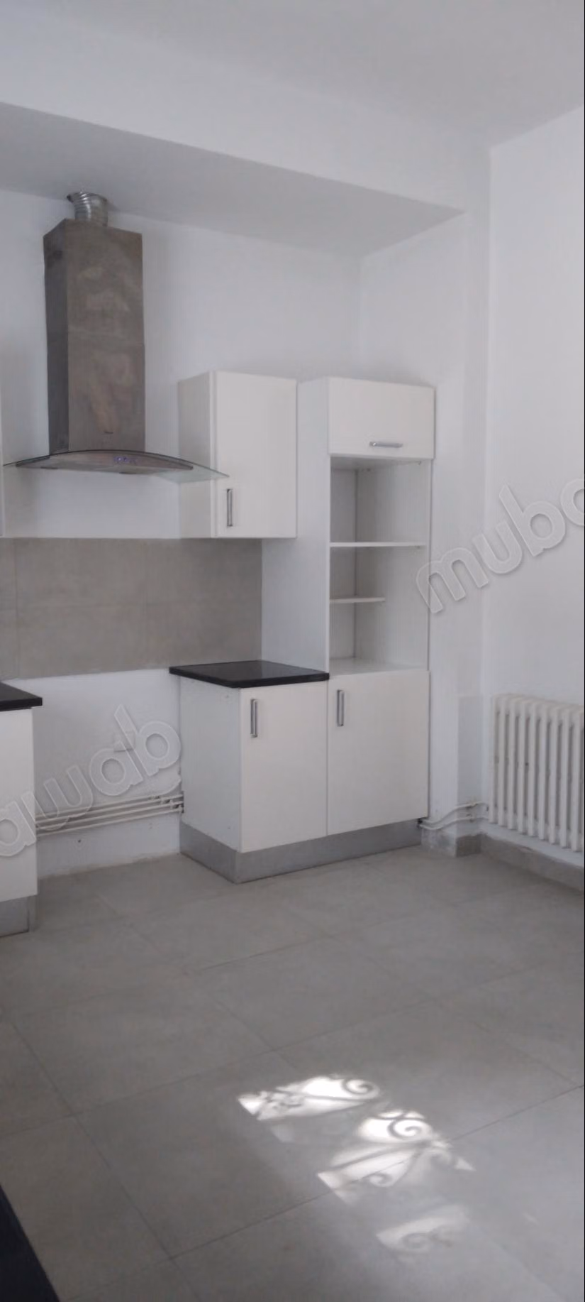 Luxury villa for rent in Gammarth Superior. Area 550 m². Armored door, security