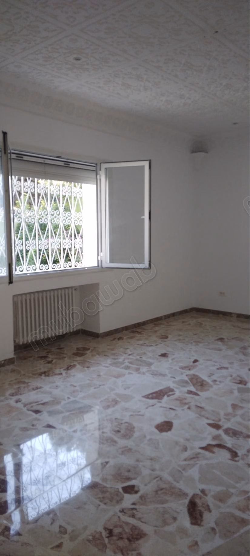 Luxury villa for rent in Gammarth Superior. Area 550 m². Armored door, security