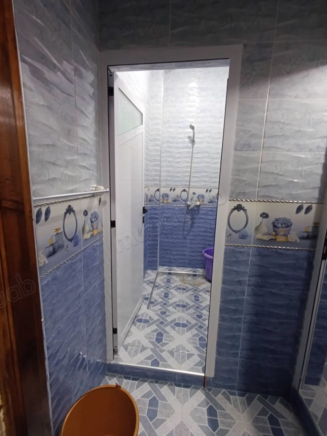 Trouvez votre maison à acheter à Aourir. 
19 pièces. Meublé