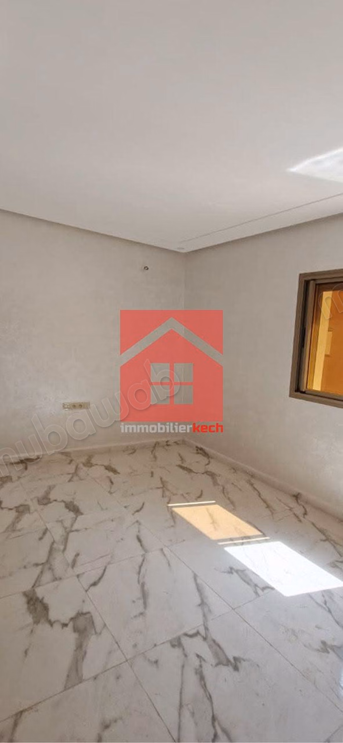 Nieuwe Appartement met 3 Slaapkamers en 2 Balkons