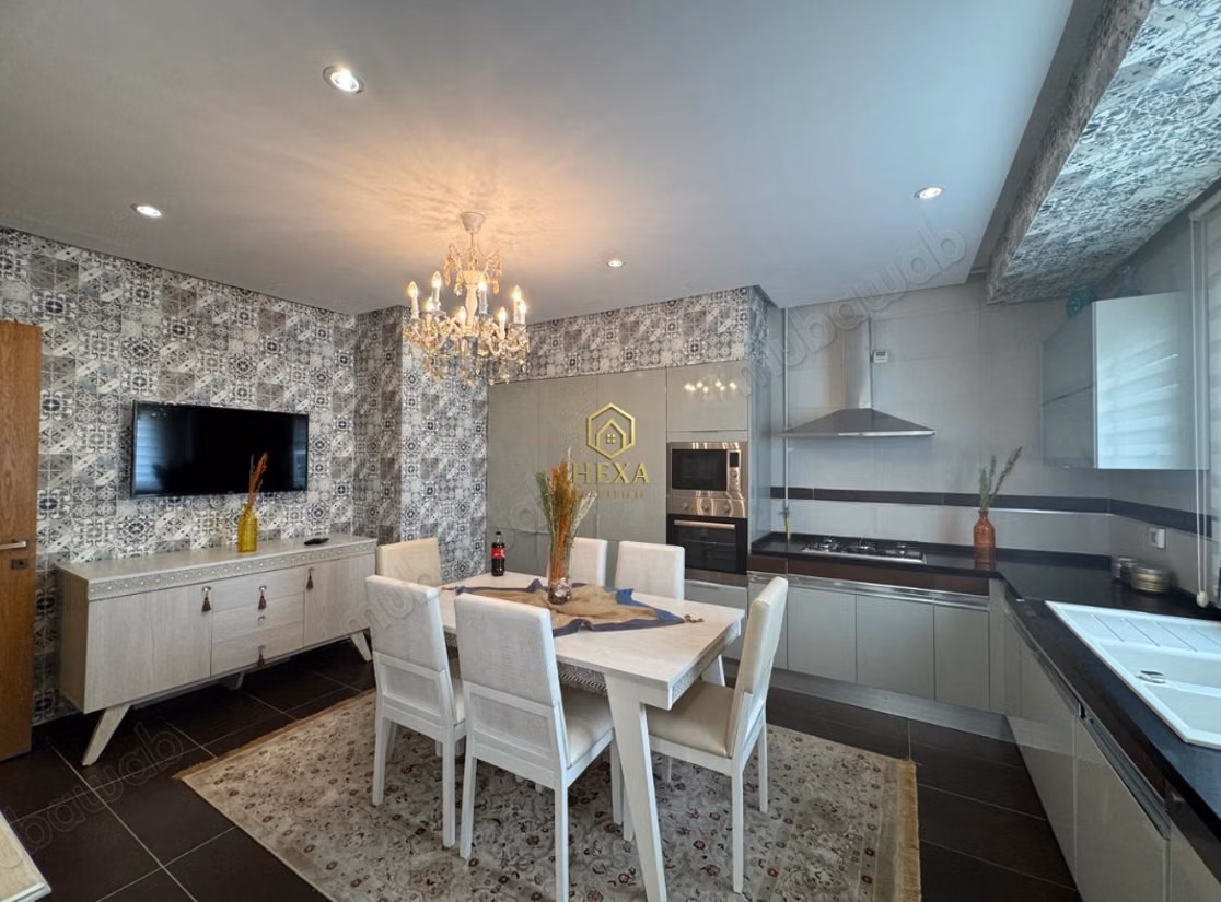 For Sale a 230 m² S3 at Jardins De Carthage
