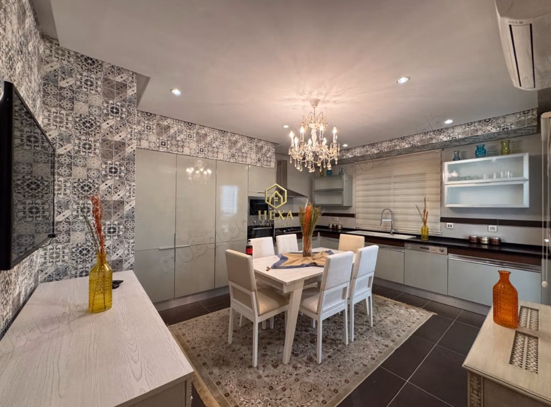 For Sale a 230 m² S3 at Jardins De Carthage