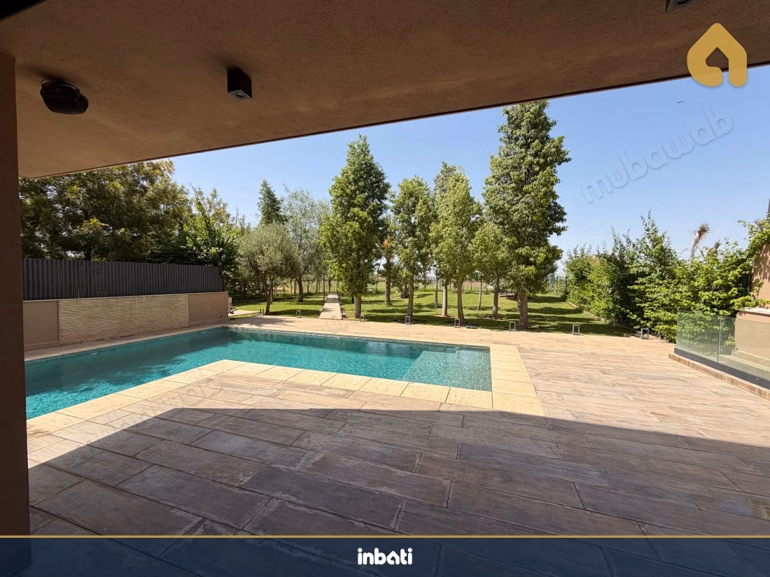 Luxury villa with pool and unobstructed golf view