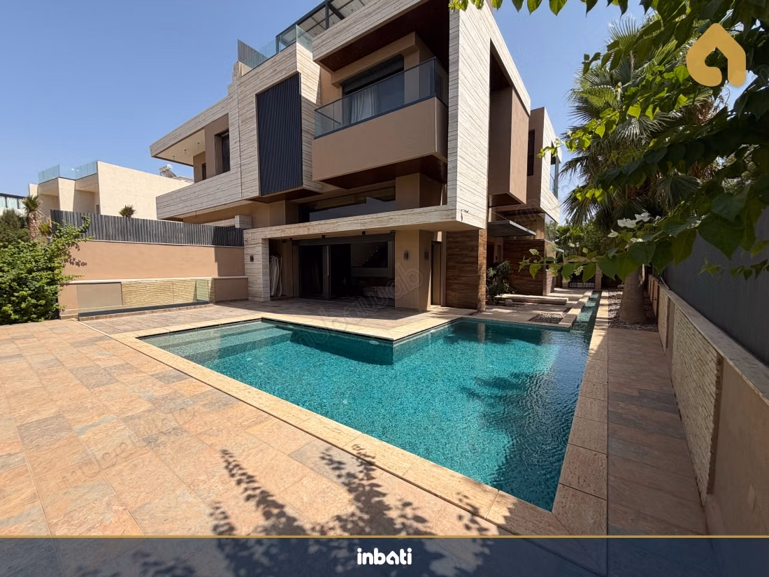 Luxury villa with pool and unobstructed golf view