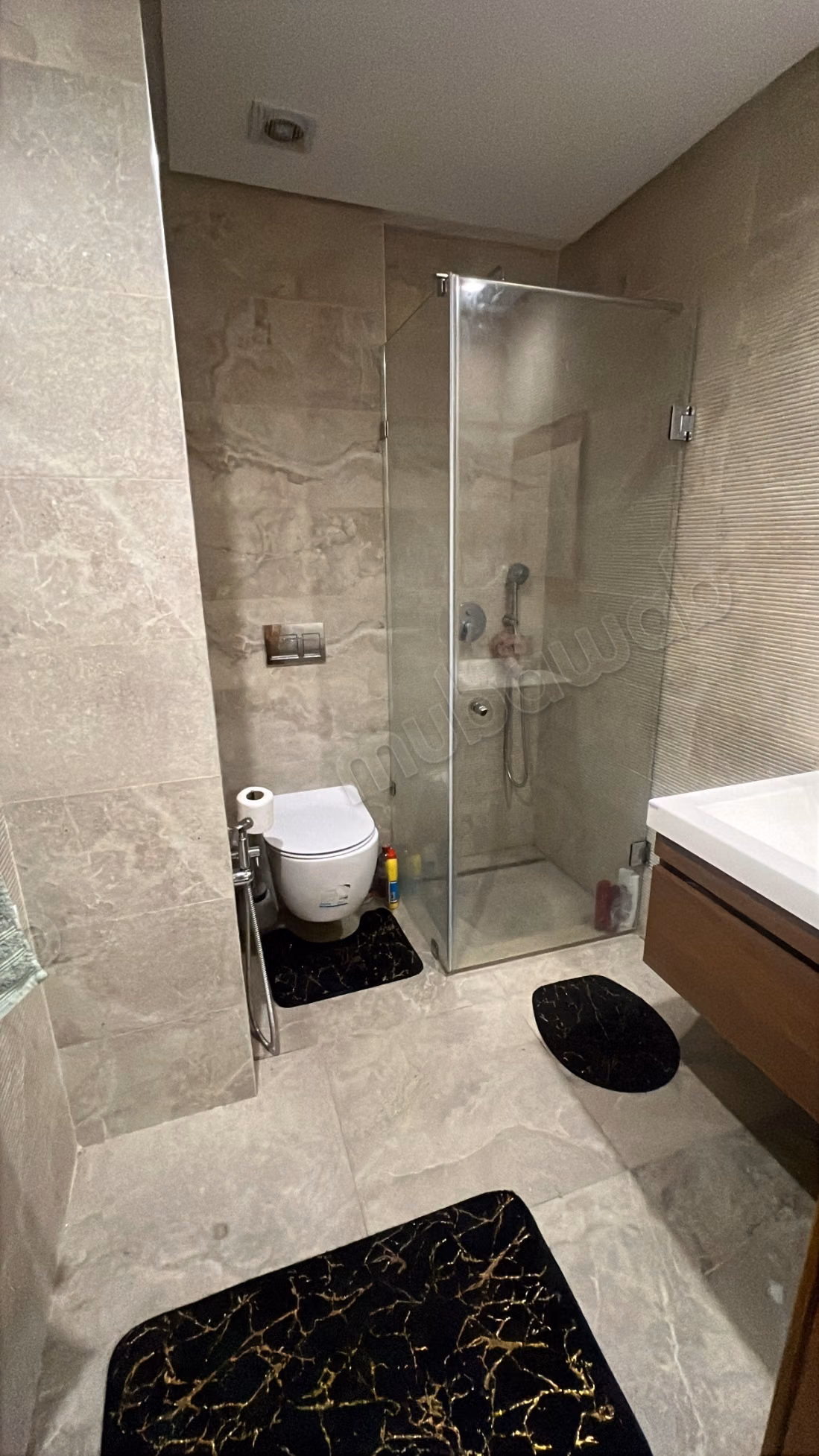 Seasonal rental in Sahloul. Area of 67 m². Double glazing and central heating