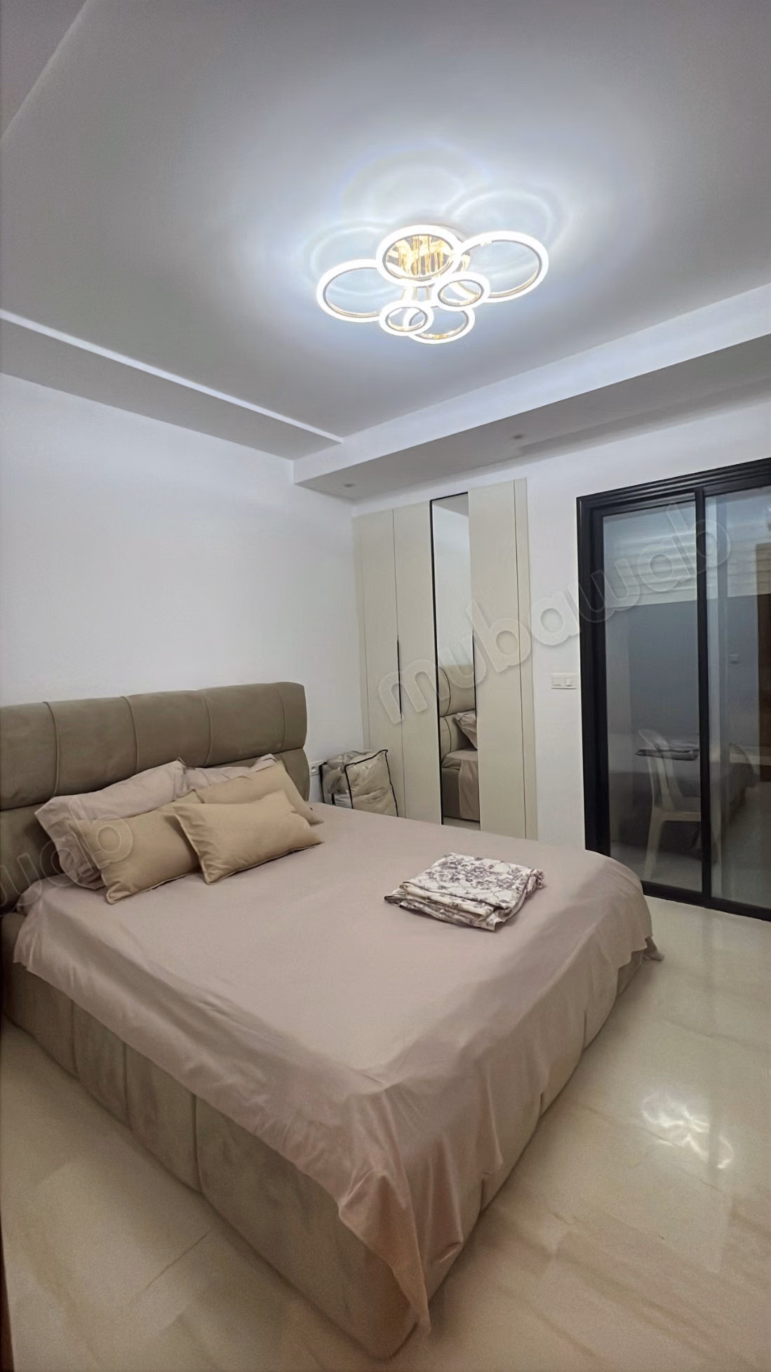 Seasonal rental in Sahloul. Area of 67 m². Double glazing and central heating