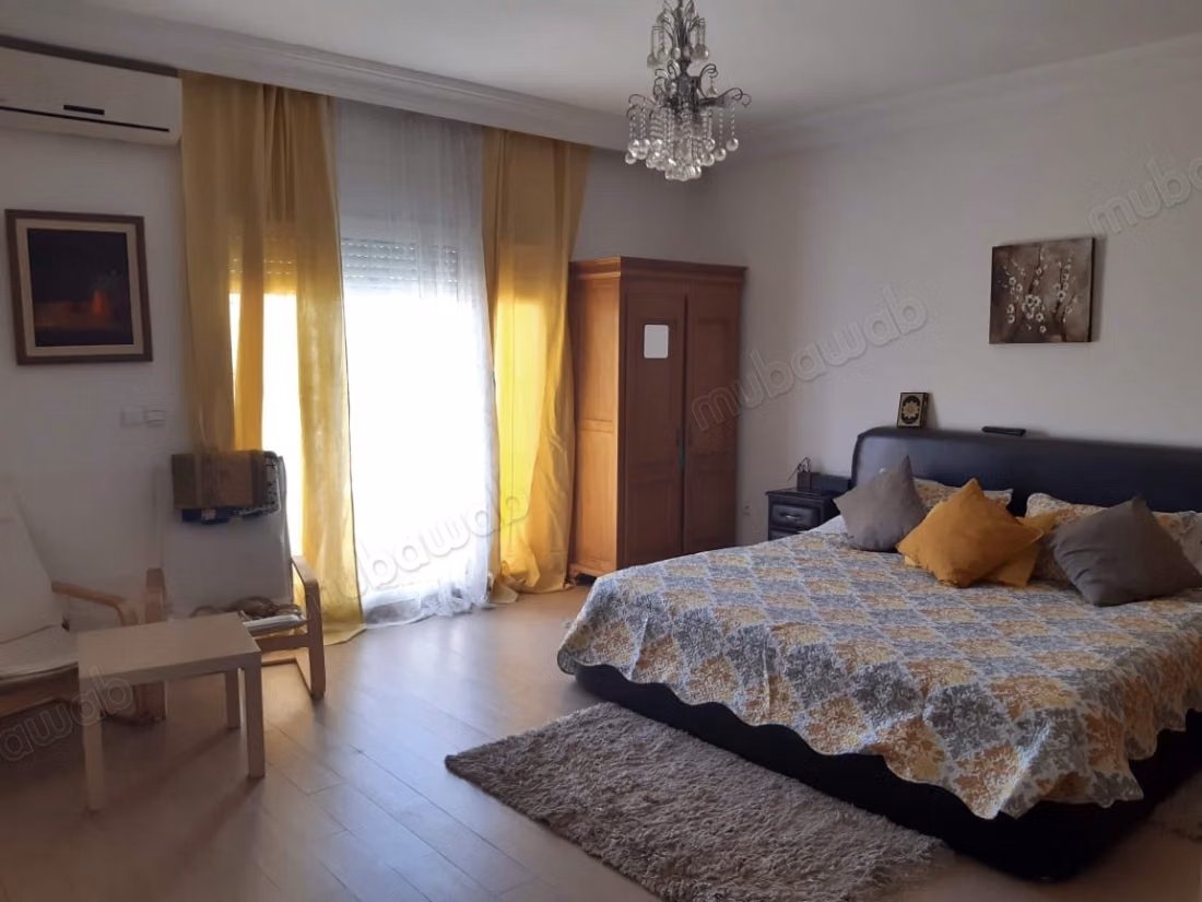 Somptueuse maison à vendre à Hay Zobir. 4 chambres. Jardin