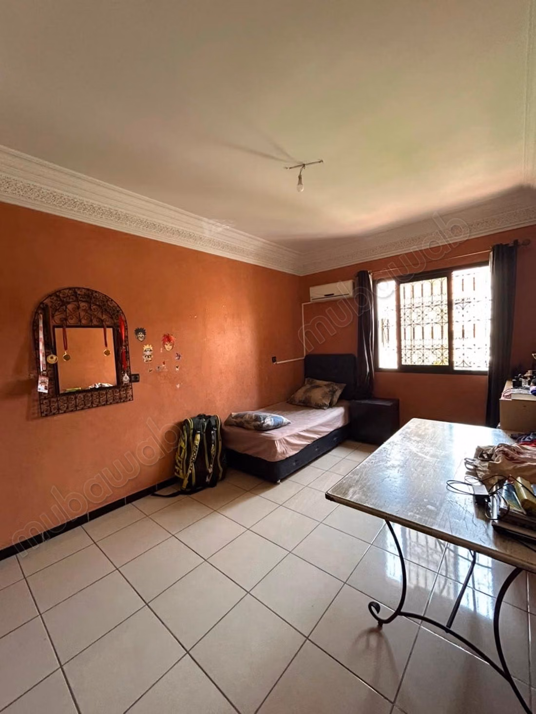 Un immeuble en vente 
Izdihar — 2