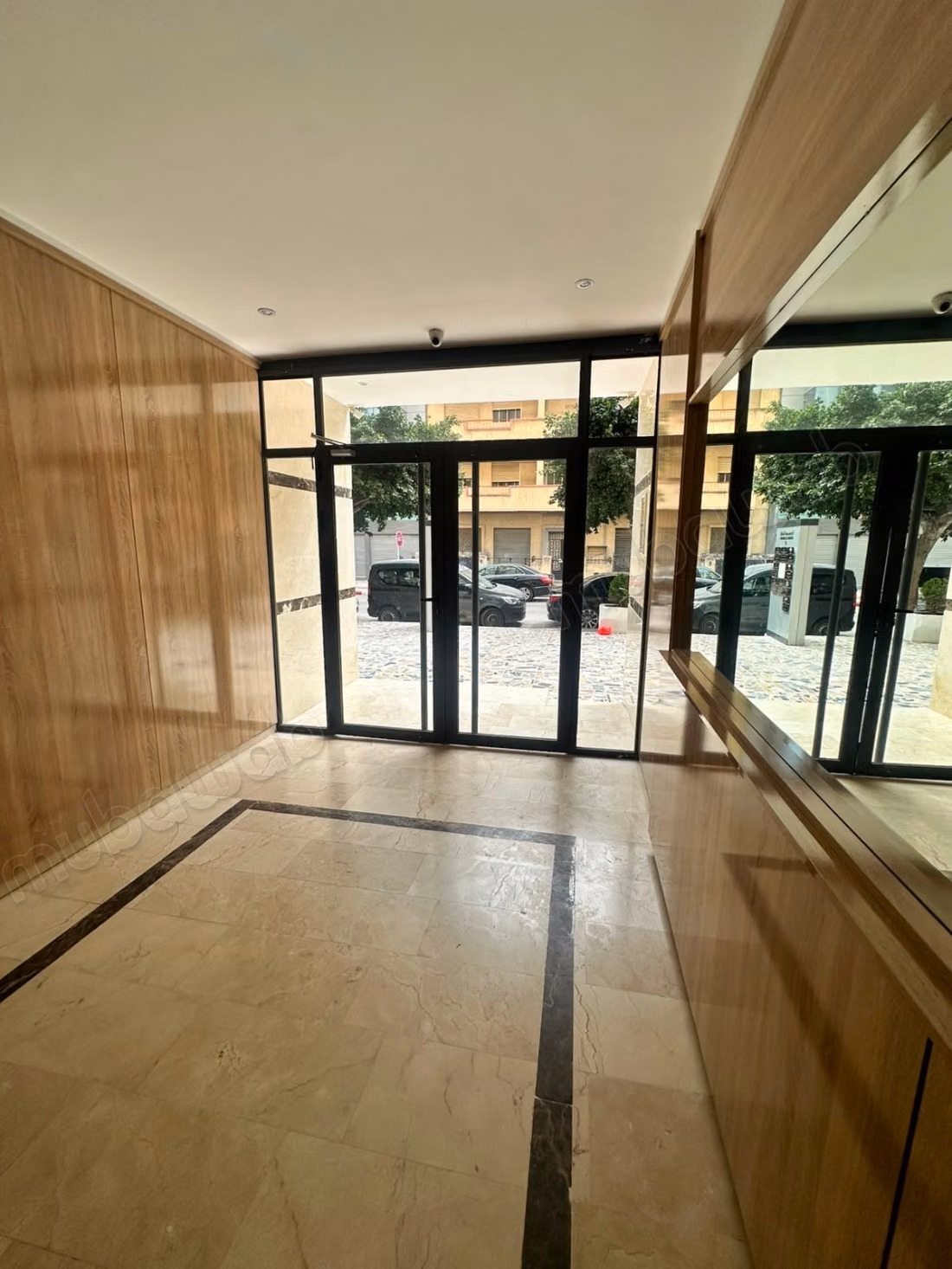 Appartement meublé à vendre près de Wilaya, 116 m² — 2