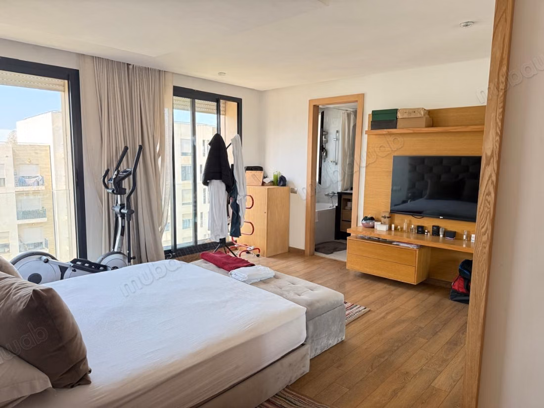 En Alquiler: Magnífico Apartamento Amueblado Prestigia