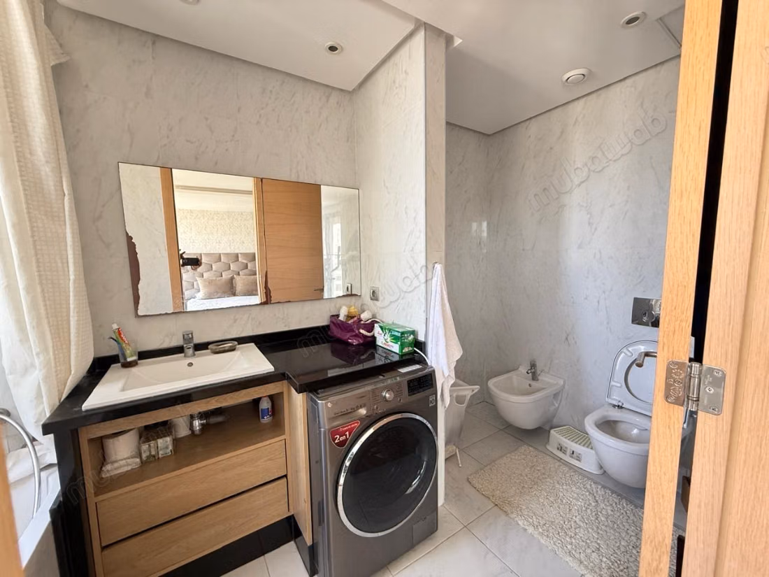 En Alquiler: Magnífico Apartamento Amueblado Prestigia