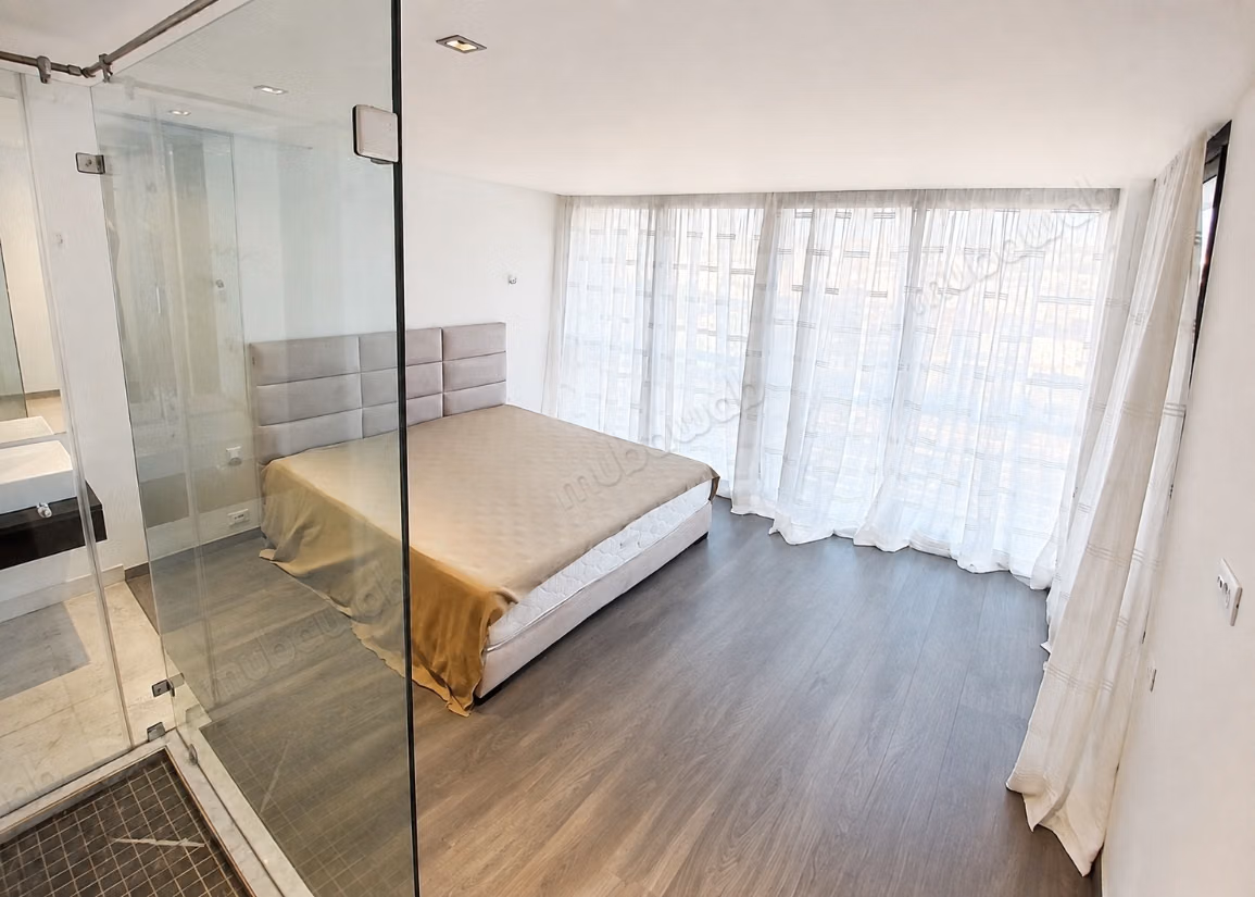 Penthouse Green Town 185m² Panorama Lago & Golf