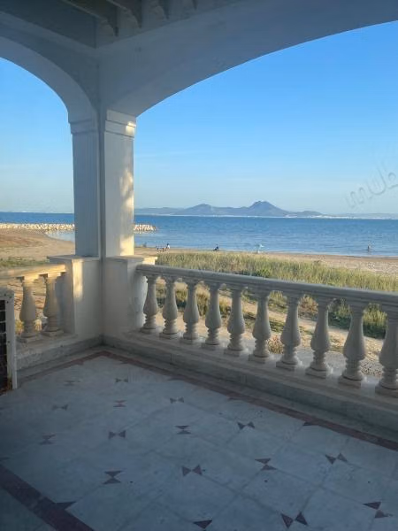 Villa di lusso in vendita a Salambo. 7 camere. Ben arredato