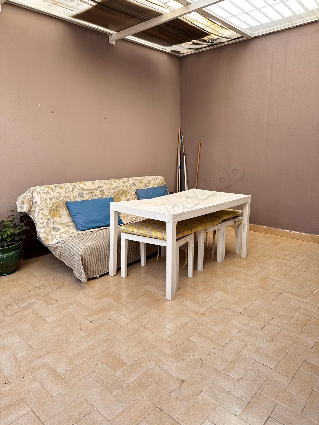 Furnished apartment 100 m² for rent