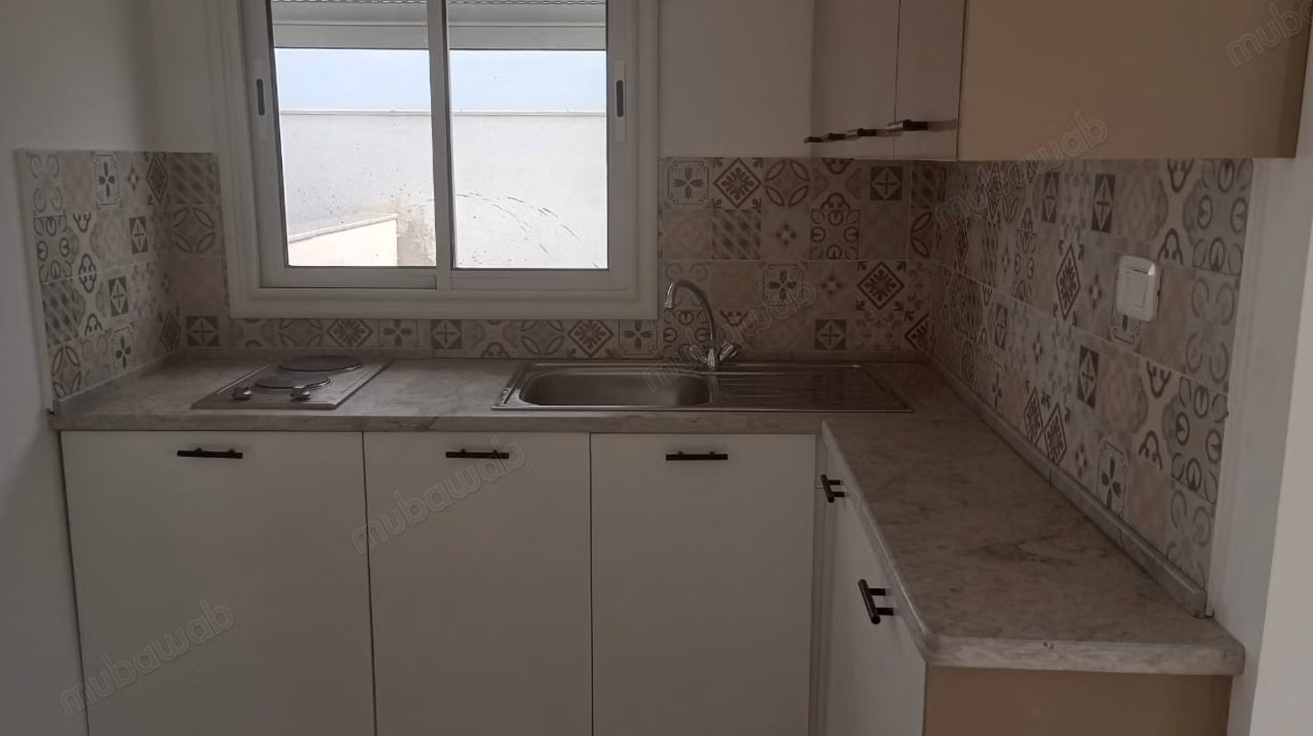 A Menzah 5. Studio 35 m² double vitrage climatisé