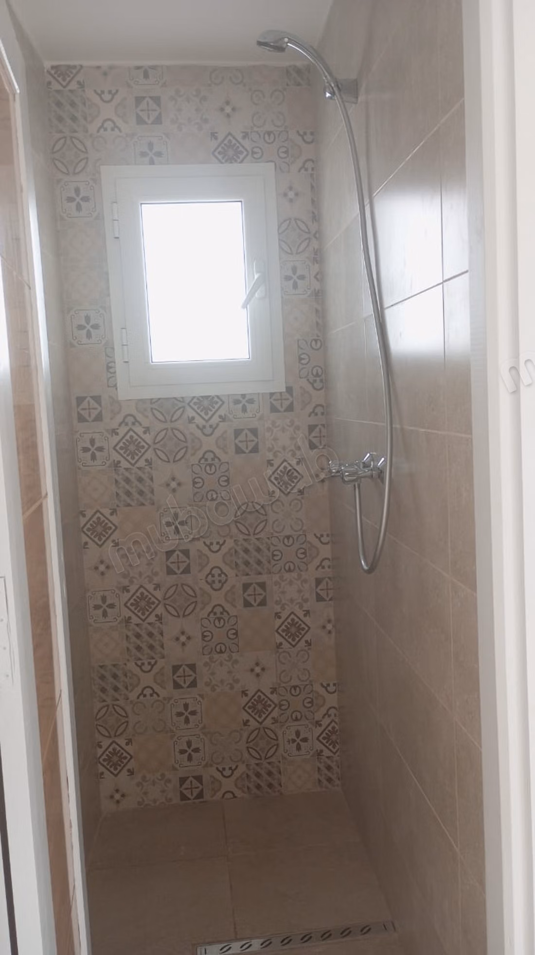 A Menzah 5. Studio 35 m² double vitrage climatisé