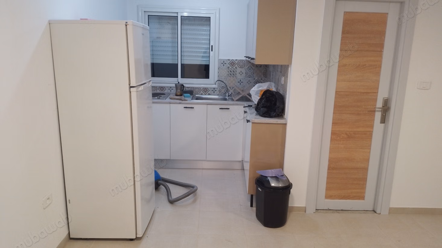 A Menzah 5. Studio 35 m² double vitrage climatisé