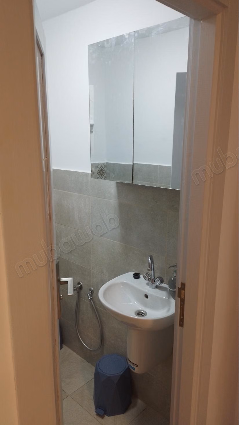 A Menzah 5. Studio 35 m² double vitrage climatisé