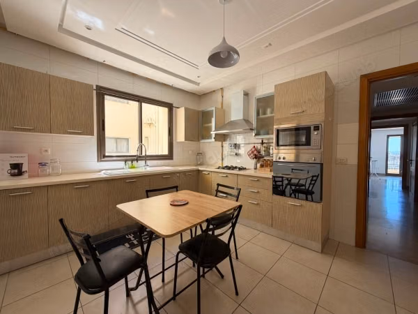 Very nice apartment for rent in Les Berges Du Lac 2. 3 large rooms. Concierge and air conditioning.