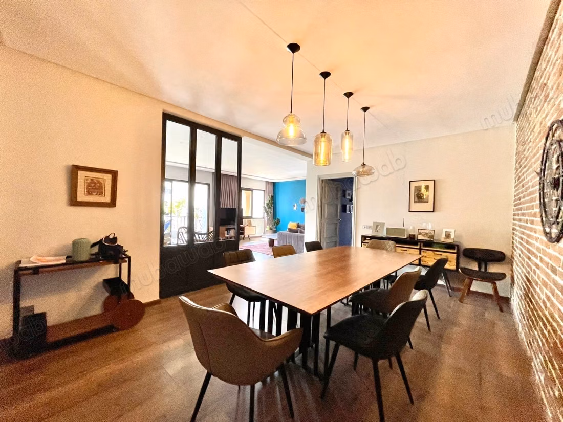 A vendre Appartement 195m2 Aindiab