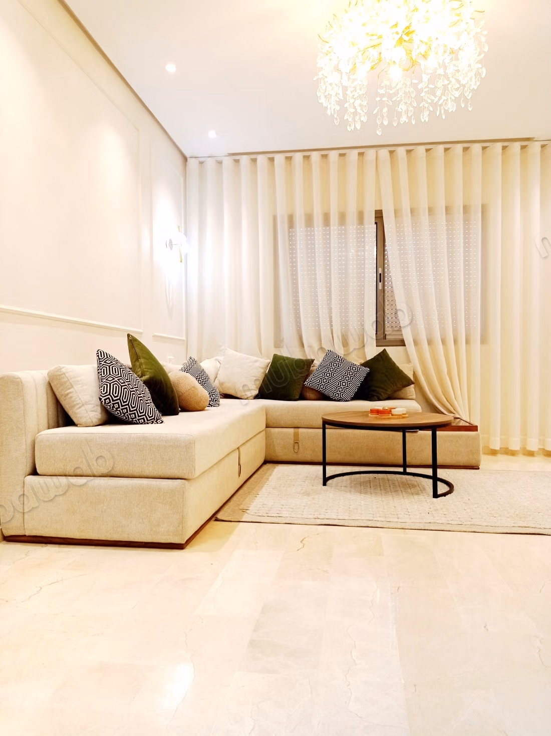 Appartement te huur in El Mansouria. 3 mooie slaapkamers. Gemeubileerd