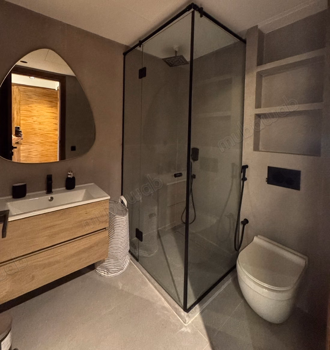 Appartement 2 suites en location a 3min de CFC