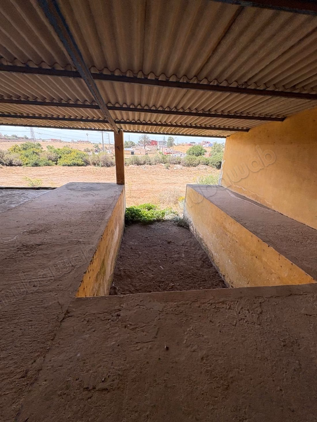 A la venta: hangar en la ruta de Soualem cerca de Sidi Rahal
