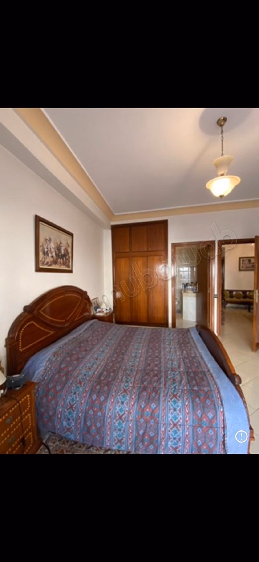 Apartment for sale in Bourgogne Est. 2 large rooms. Well furnished