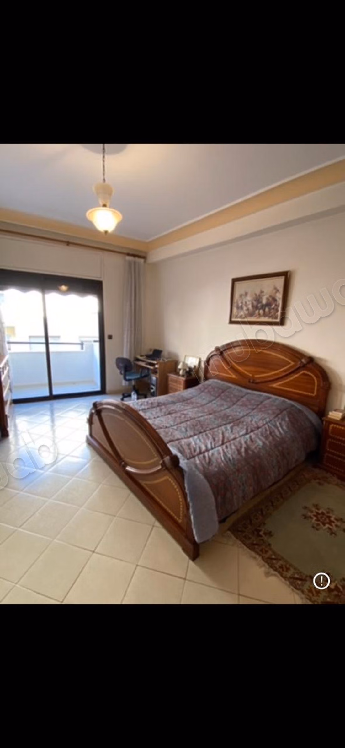 Apartment for sale in Bourgogne Est. 2 large rooms. Well furnished