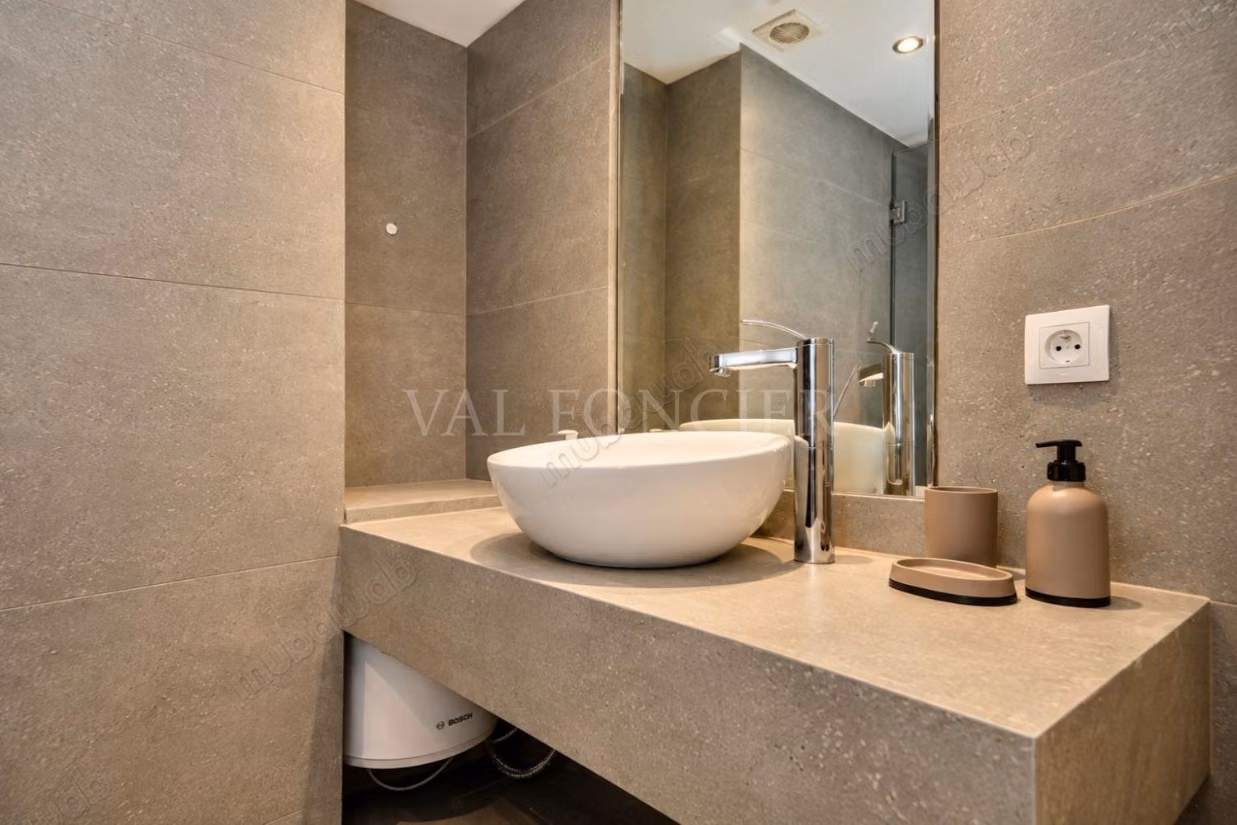 Location Studio moderne meublé avec grande terrasse Ziraoui, Casablanca