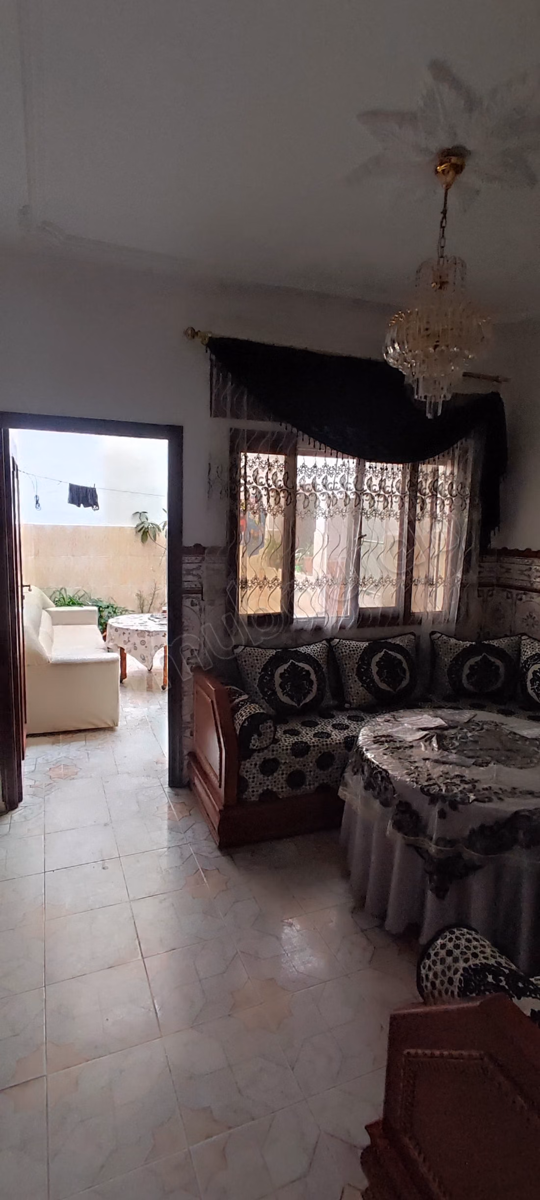 Appartement à l'achat à El Matar. 1 Pièce. Salon Marocain et antenne parabolique — 3