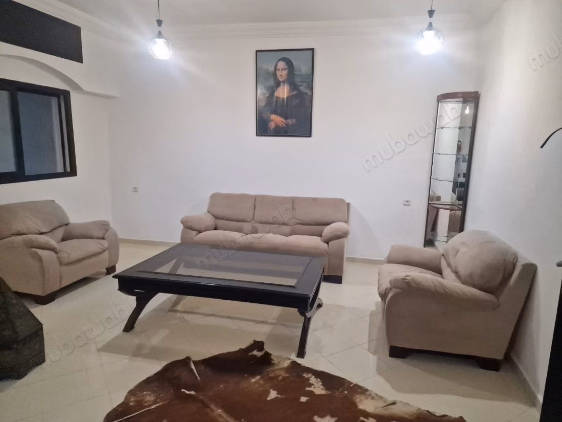 Location villa de luxe à Sidi Bouzid. 
6 pièces. 
Meublé
