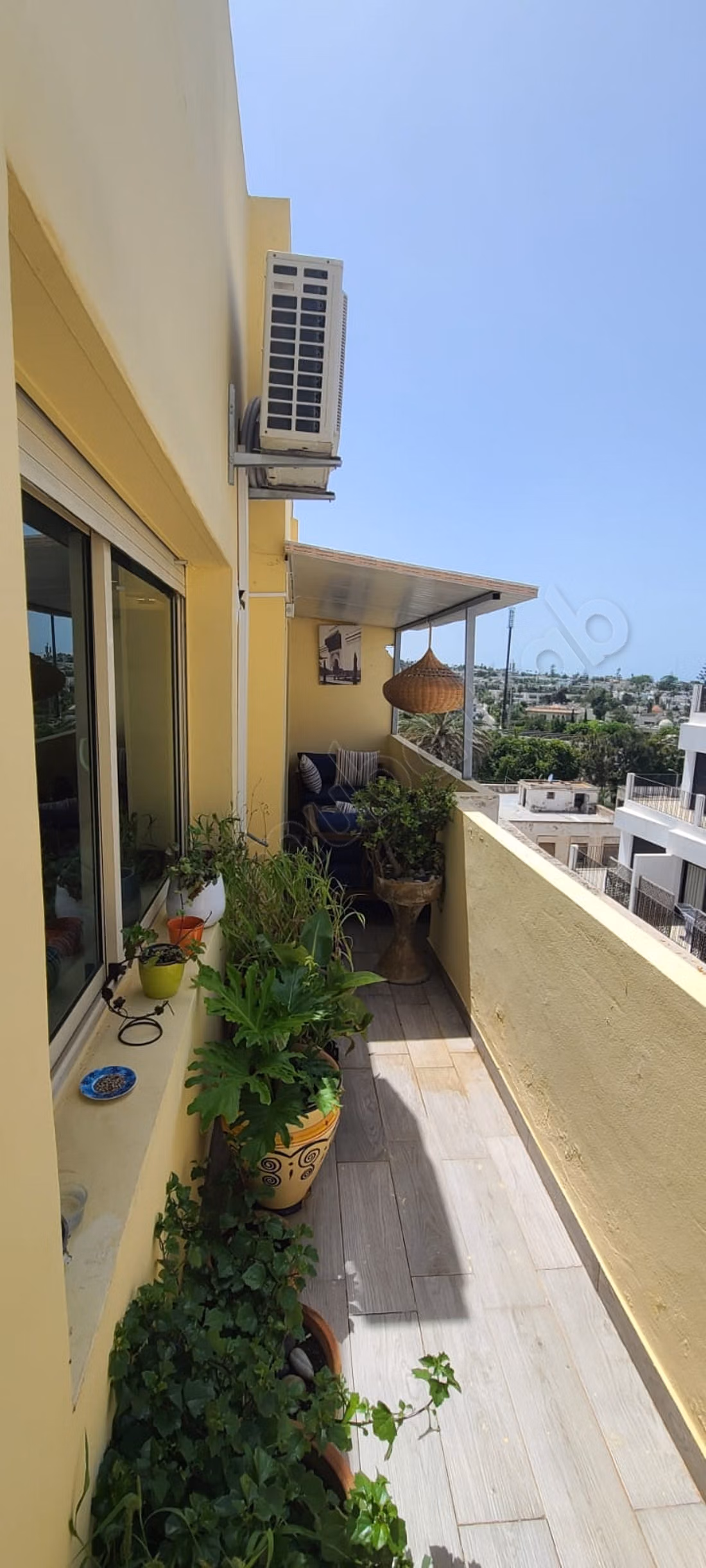 Appartement en vente à Racine Extension. 
4 chambres