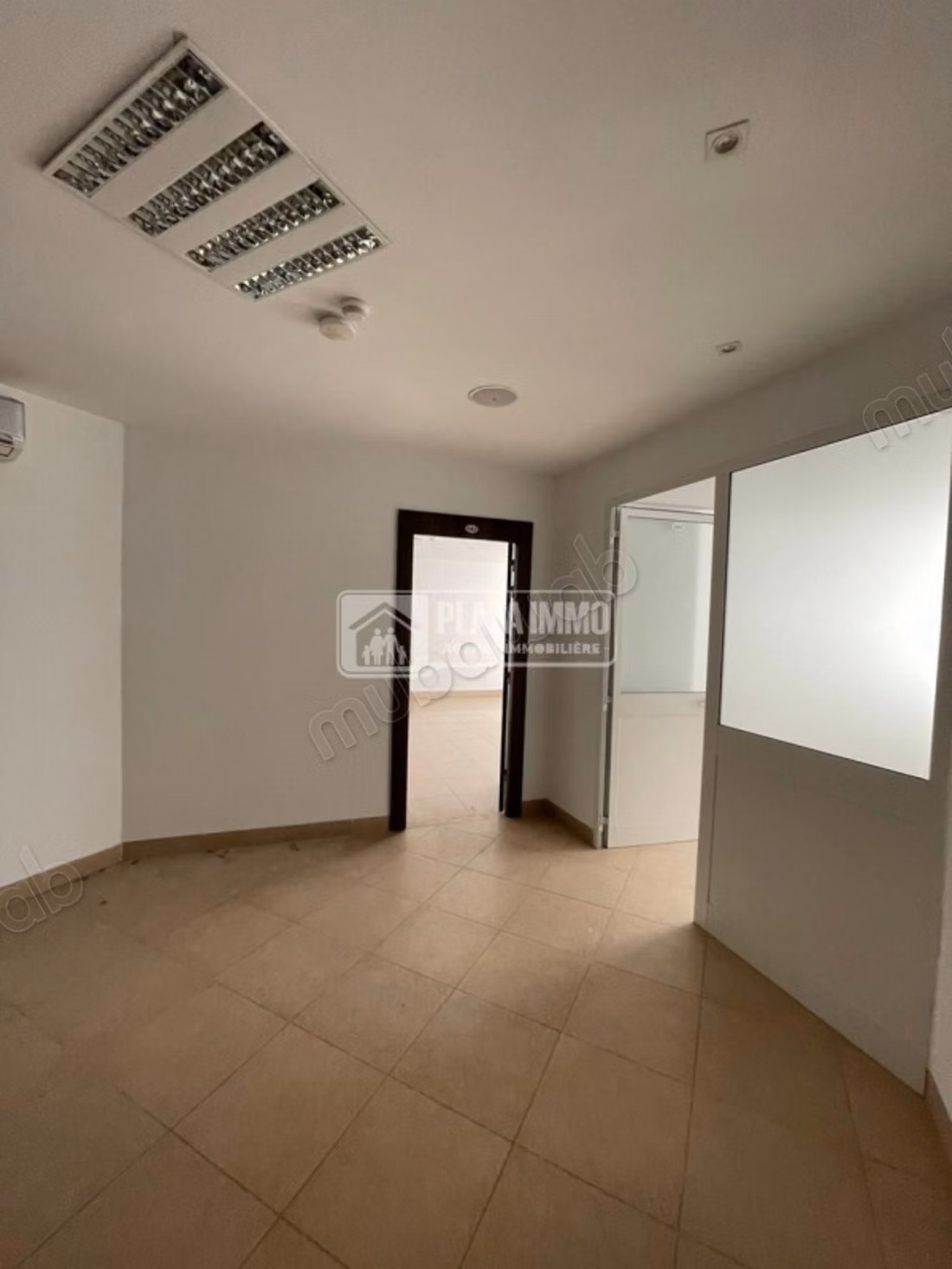 A vendre un immeuble bureautique au lac2