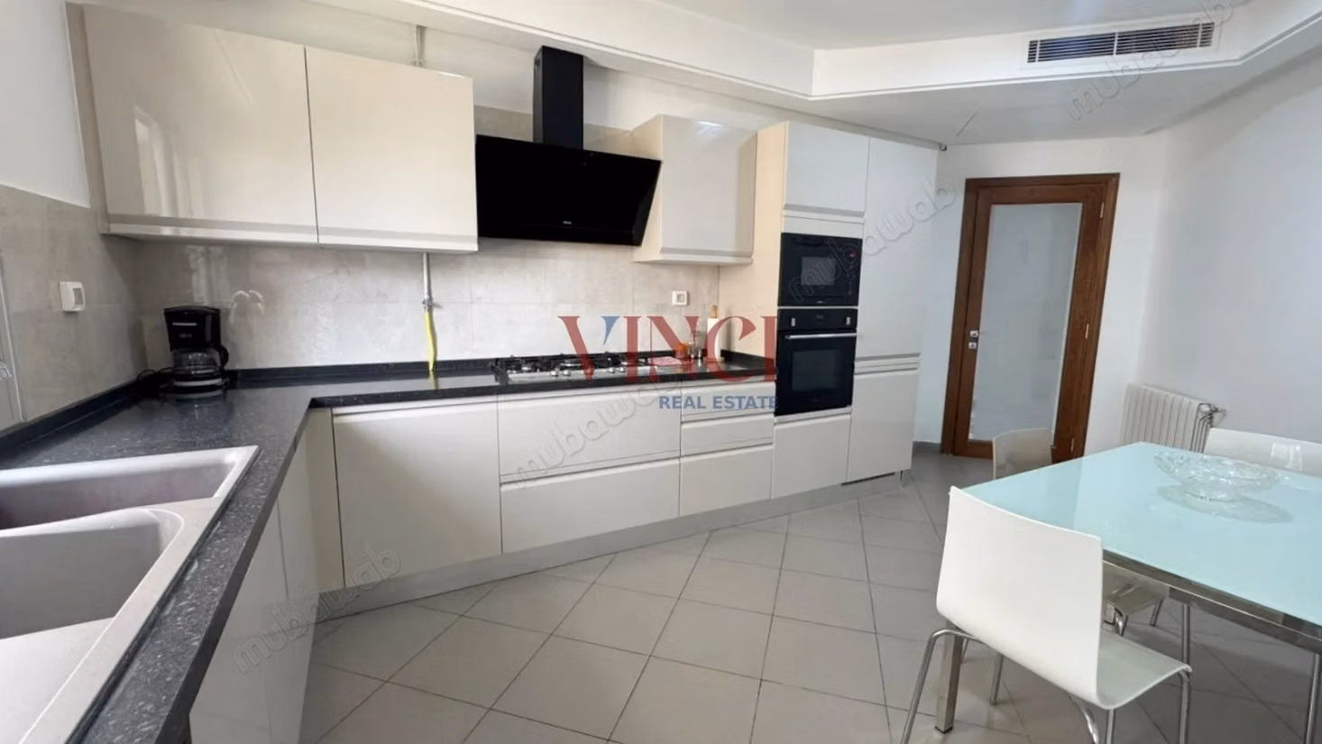 À Louer un appartement en S2 meublé