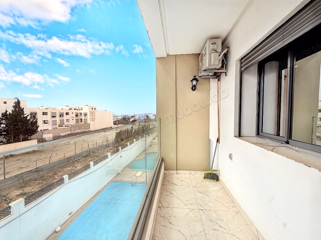Appartement à Aourir avec vue sur piscine