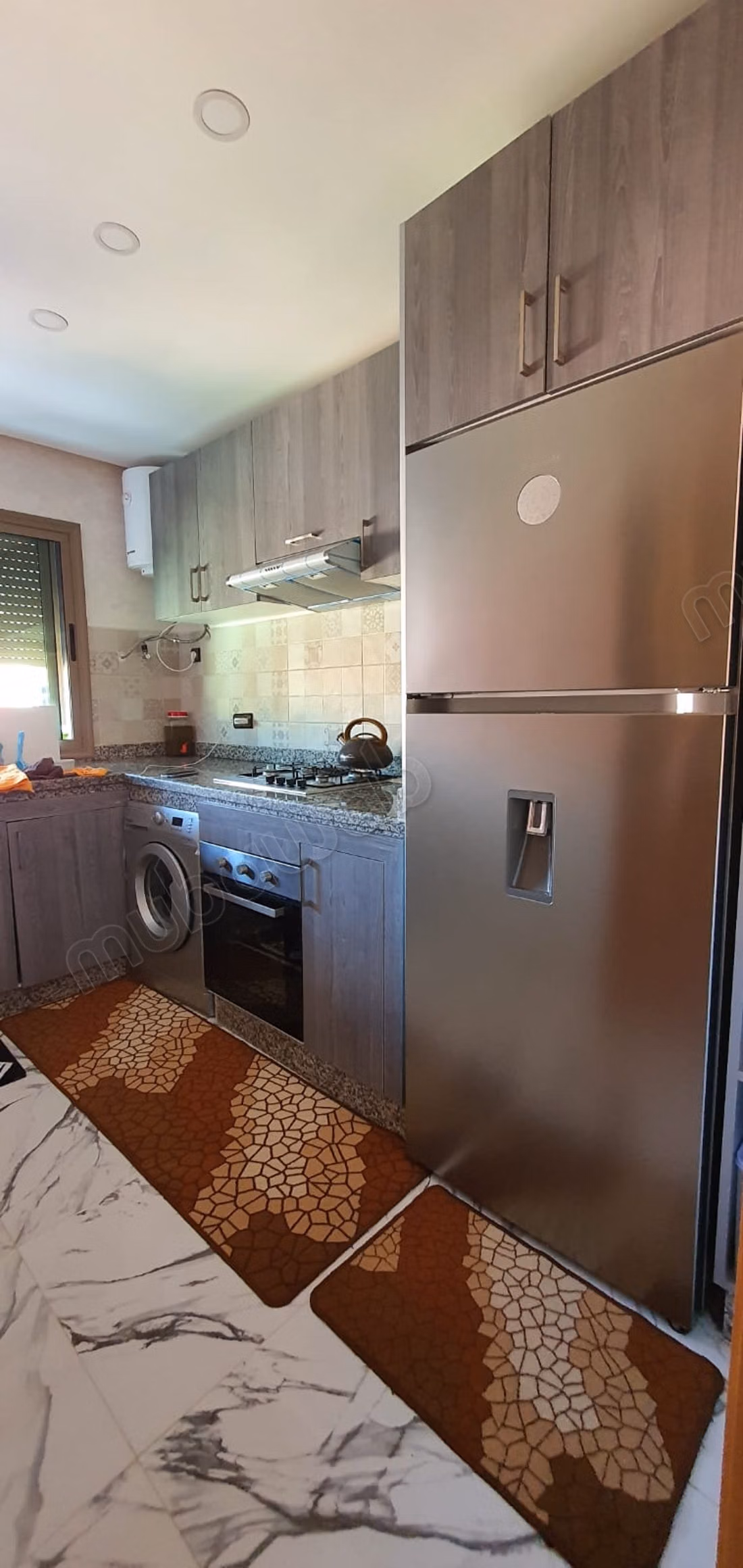 Location d'un appartement à Sidi Hajji. 
2 pièces. 
Bien meublé