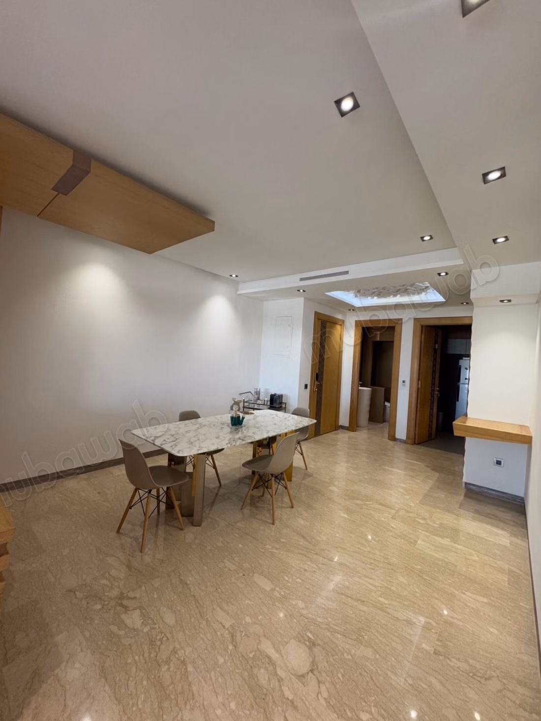 Appartamento in affitto a Riyad. Superficie di 184 m². Arredato