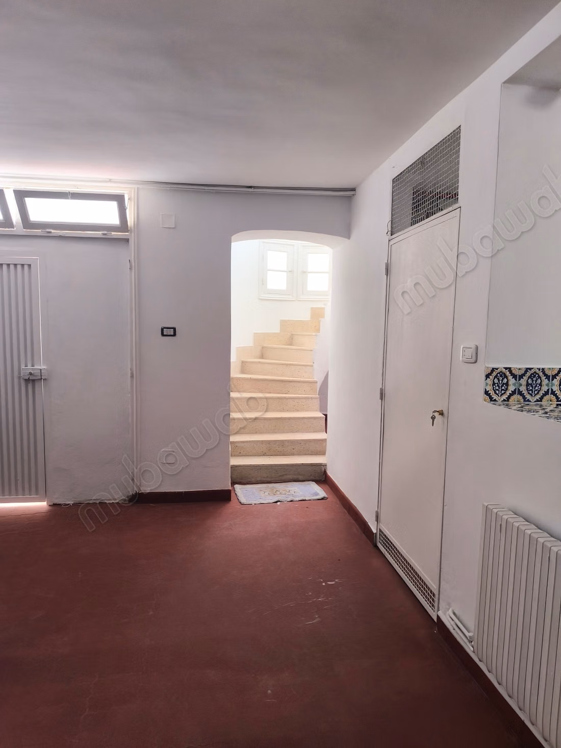 Belle maison en location à Sidi Bousaid. 4 chambres agréables. Fenêtres double vitrage et chauffage central