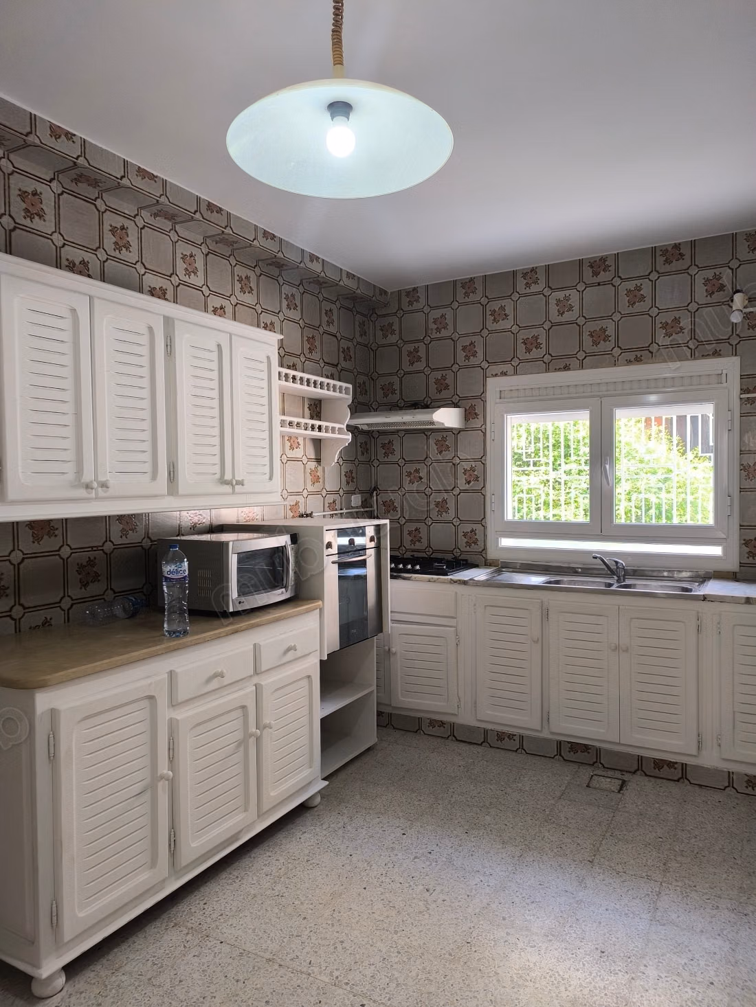 Belle maison en location à Sidi Bousaid. 4 chambres agréables. Fenêtres double vitrage et chauffage central