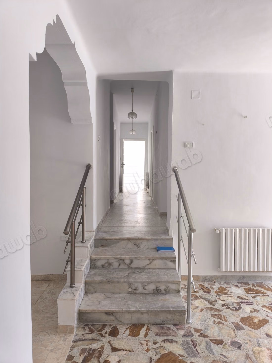 Belle maison en location à Sidi Bousaid. 4 chambres agréables. Fenêtres double vitrage et chauffage central