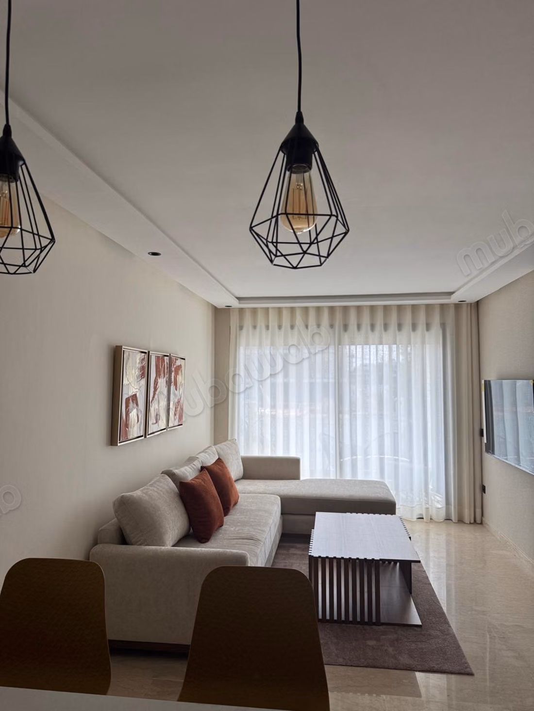 Appartement sobre moderne sans vis à vis à louer