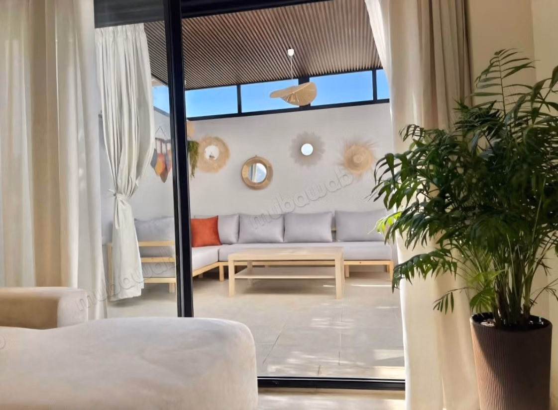 Studio meublé 93 m², terasse, bourgogne