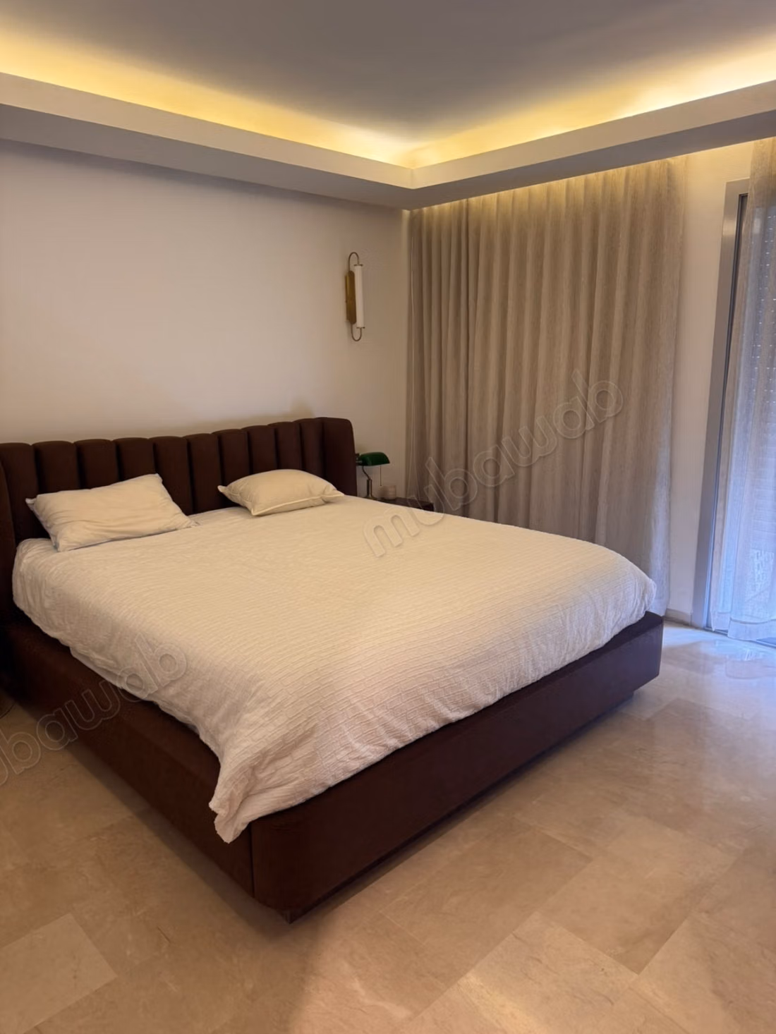 Appartement vue sur mer VIDE à louer à Ain Diab