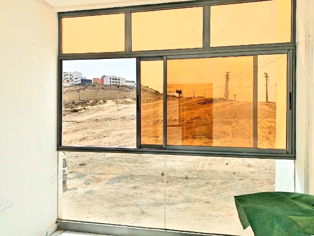 Appartement en bord de mer à Aourir avec piscine