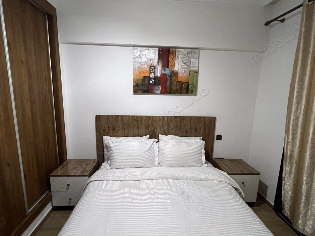 Appartement te koop in Hivernage. 2 mooie slaapkamers. Gemeubileerd
